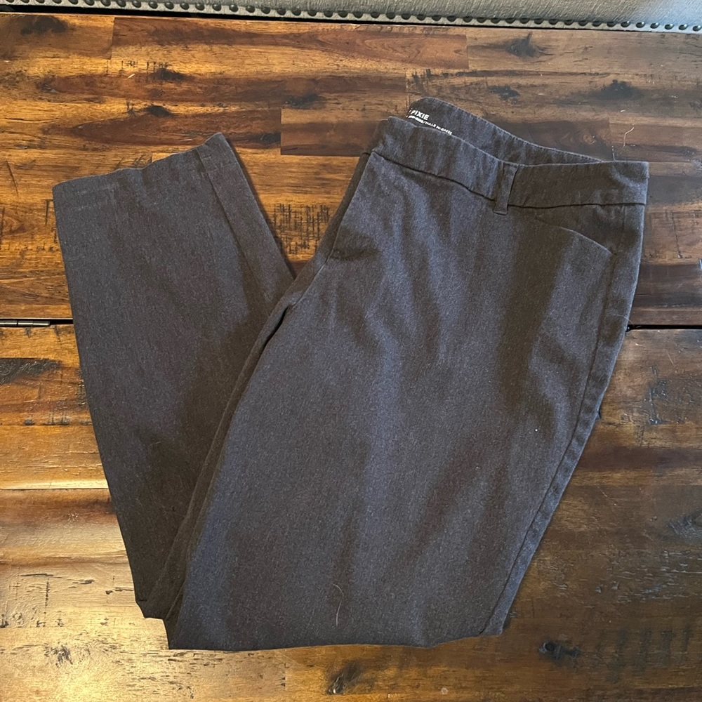 🧡Old Navy Pixie Pants🧡